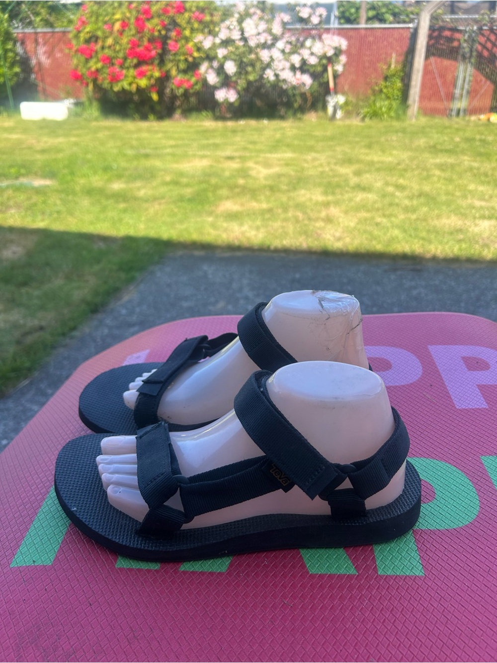 Teva Original Universal Women’s Black Ankle Strap Sandals Size 40/9US
